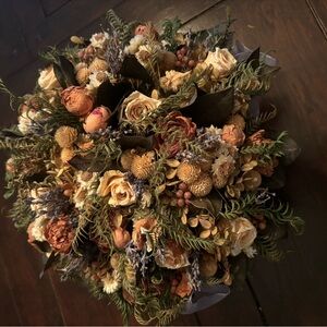 Dried Flower Arrangement